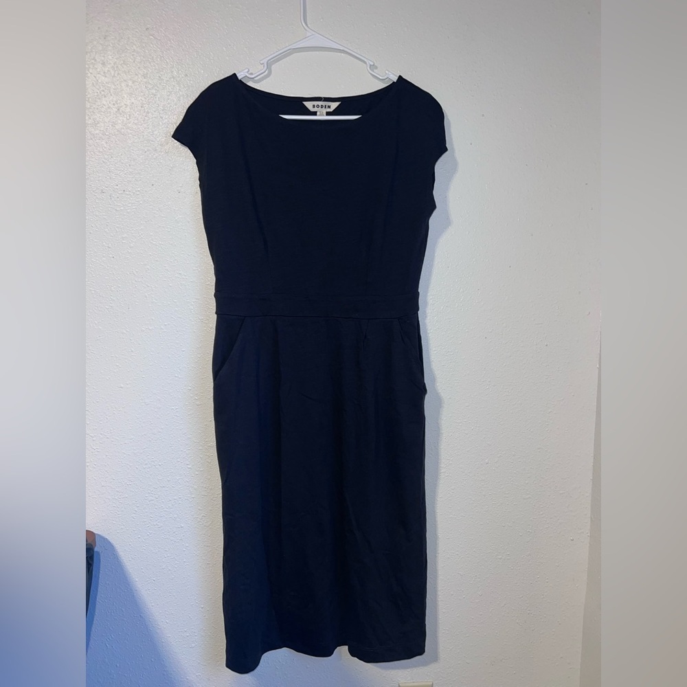 Boden Black Tee Shirt Midi Dress